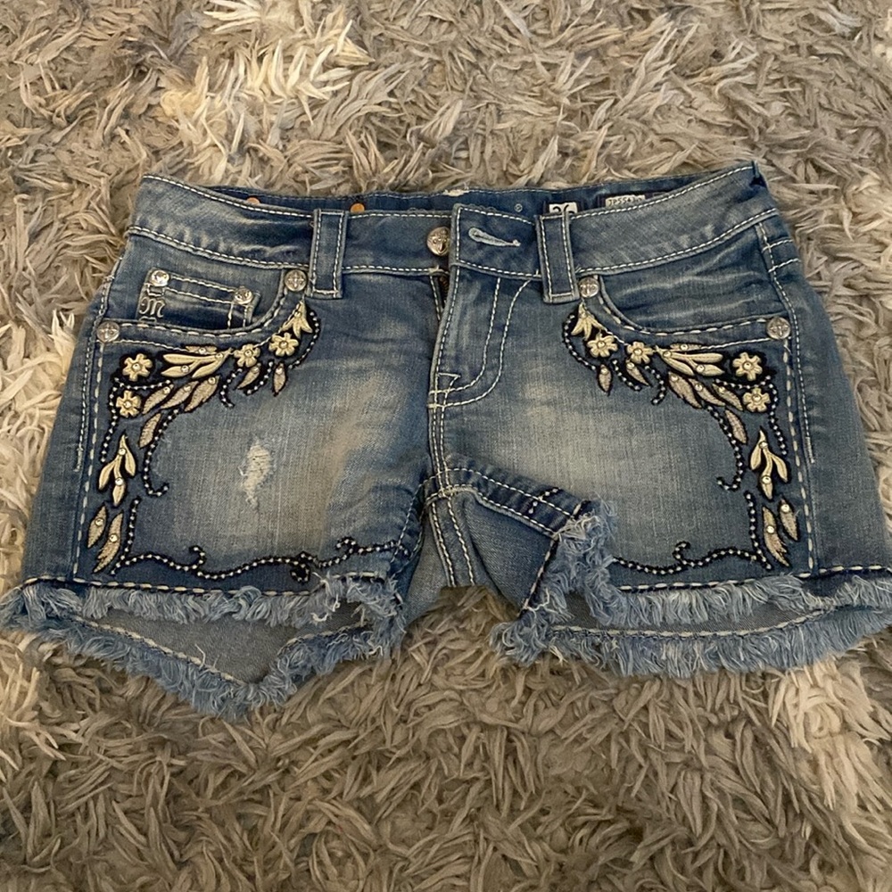 Miss Me Jean Shorts - Picture 1 of 8